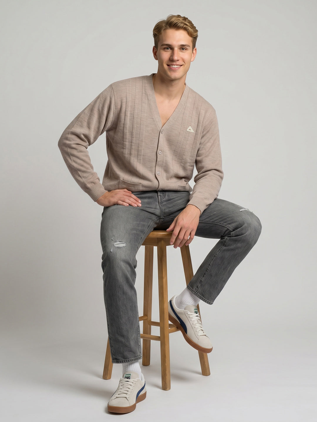 Men Beige Solid V Neck Full Sleeve Cardigan