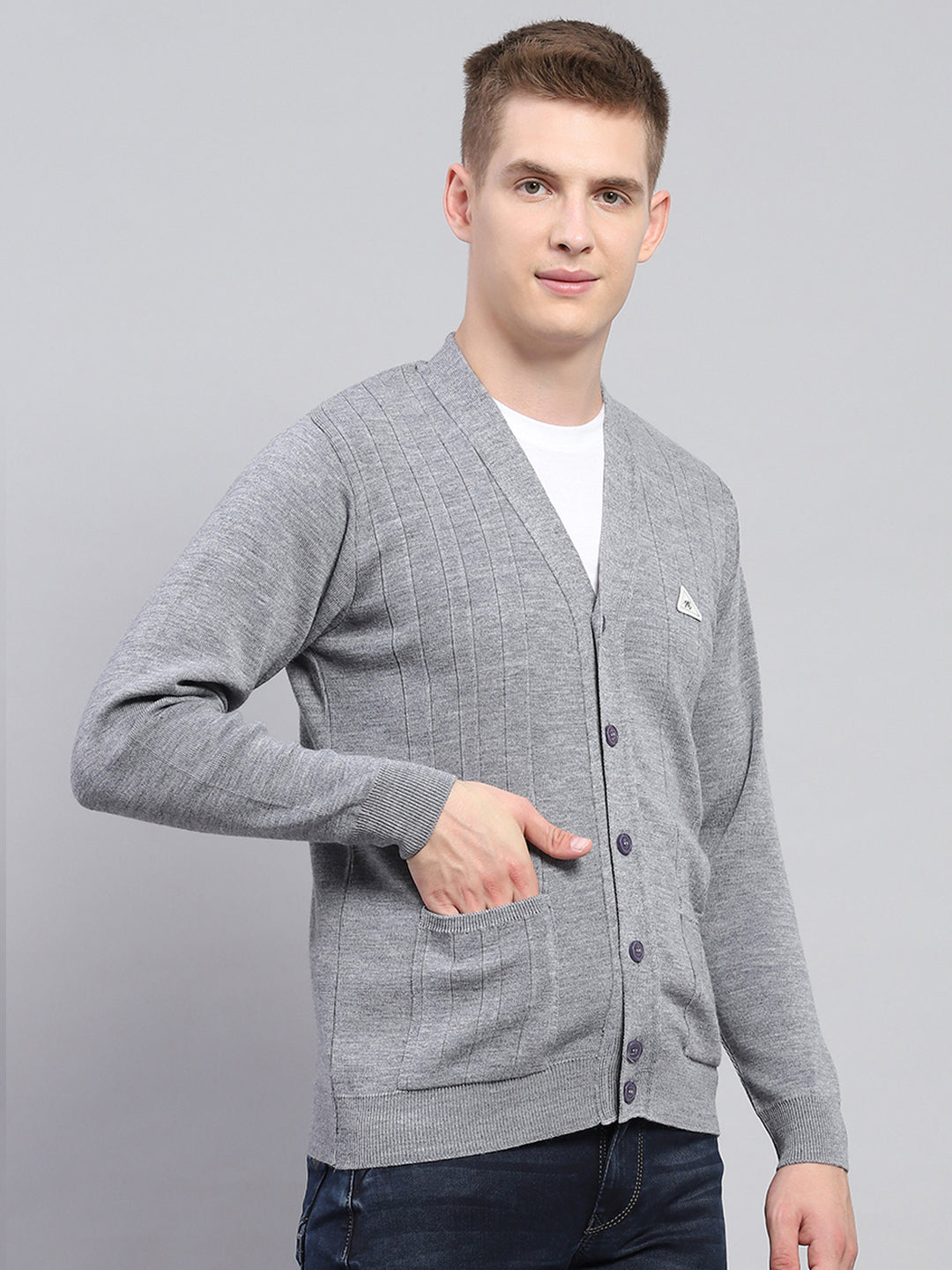 Men Grey Solid V Neck Full Sleeve Cardigan