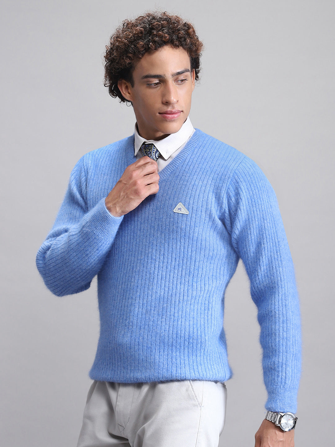 Men Blue Solid V Neck Full Sleeve Pullover