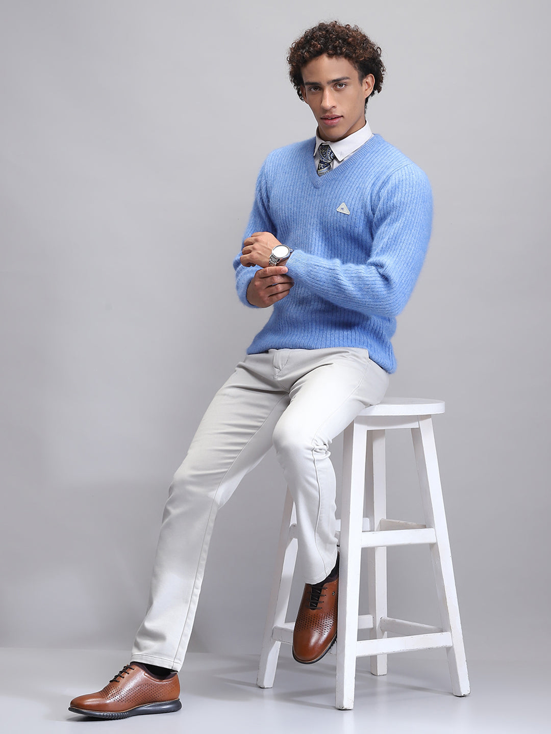 Men Blue Solid V Neck Full Sleeve Pullover