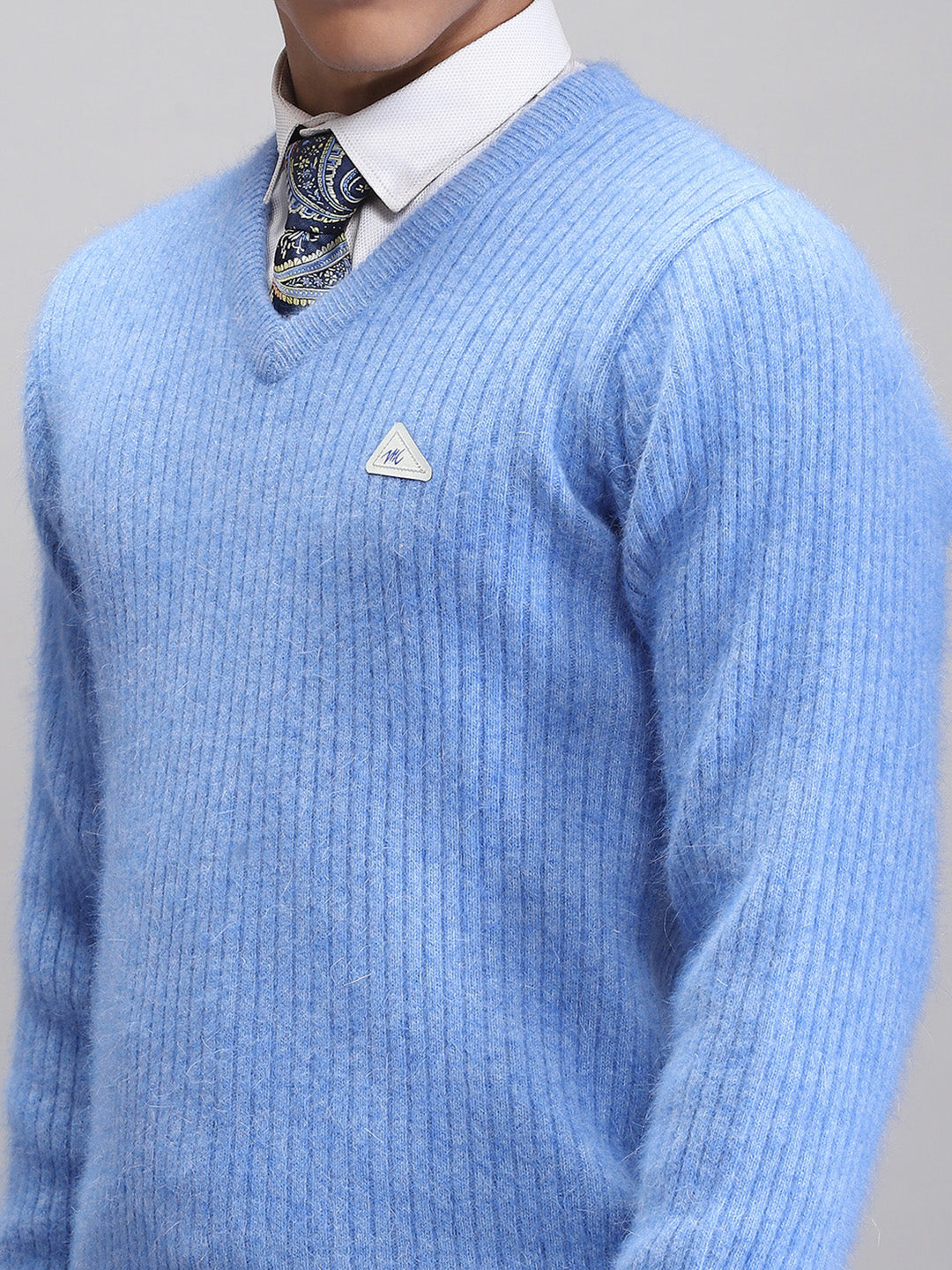 Men Blue Solid V Neck Full Sleeve Pullover
