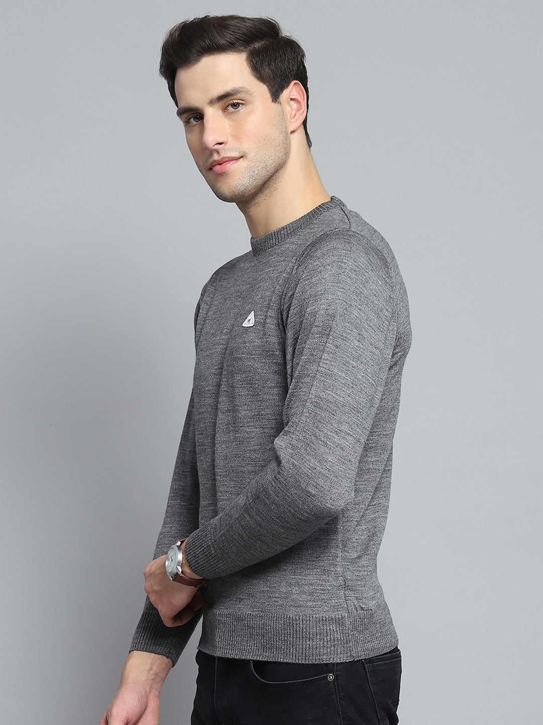 Men Grey Solid Round Neck Full Sleeve Pullover