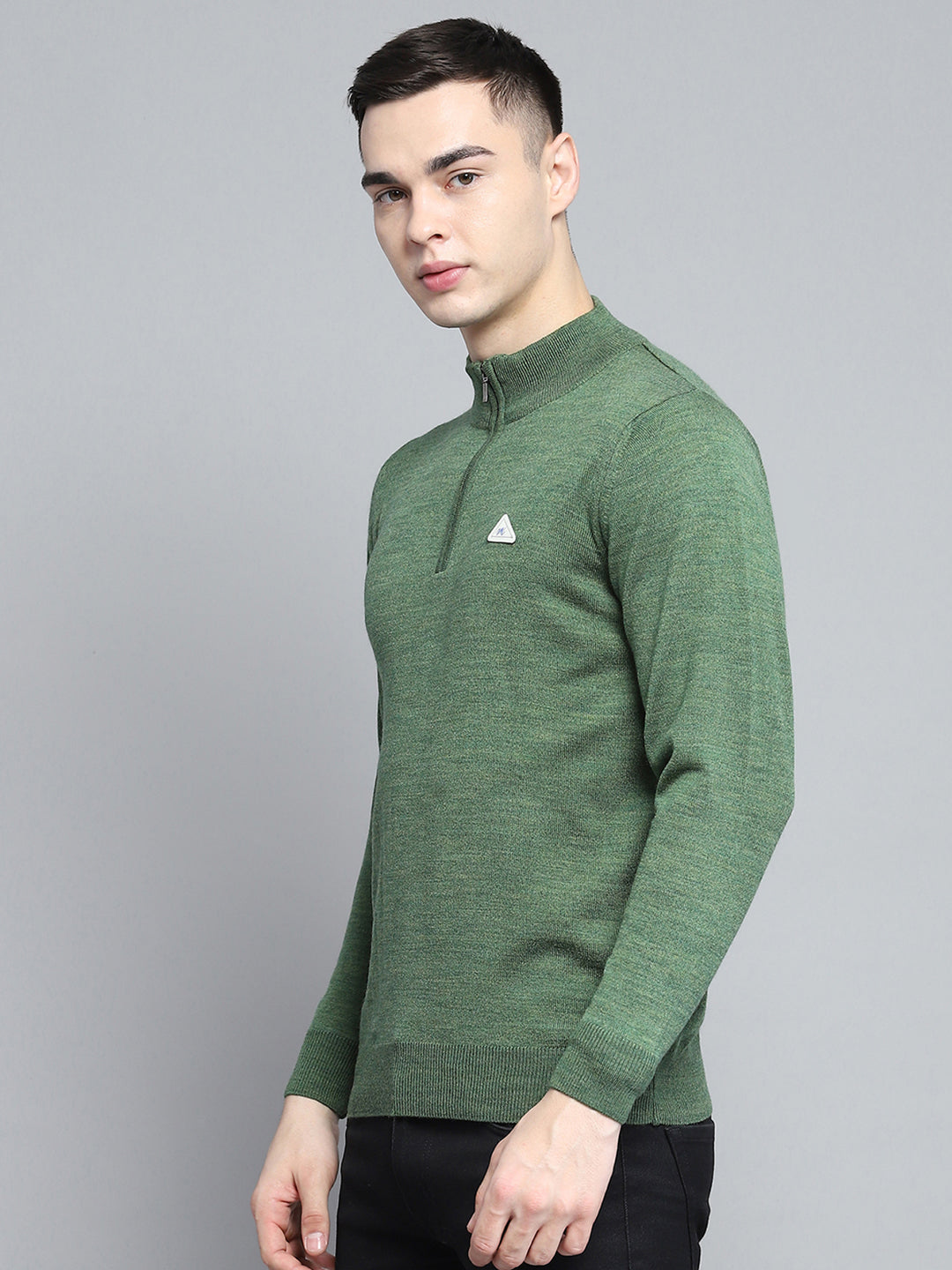 Men Green Solid Mock Neck Full Sleeve Pullover