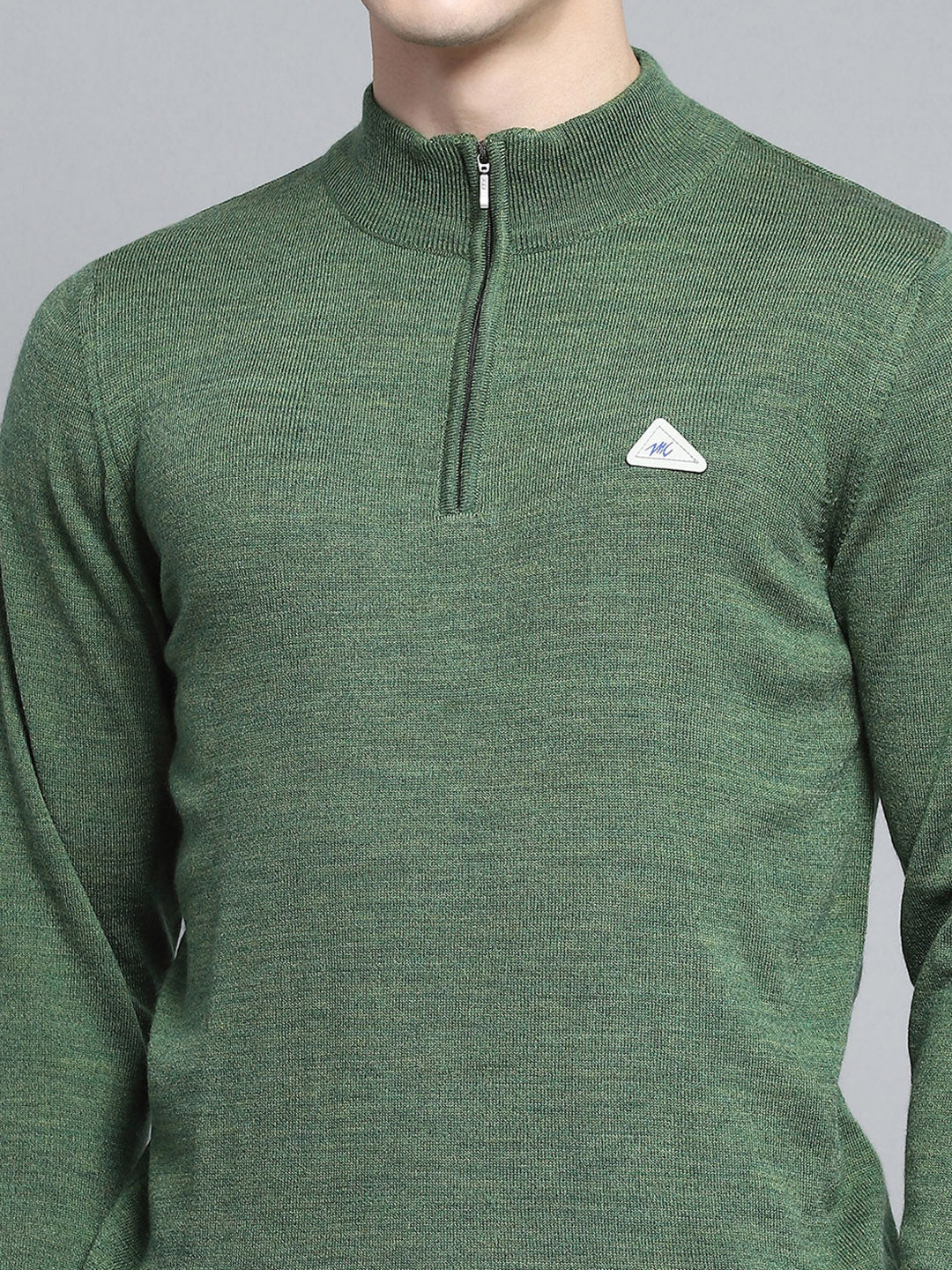 Men Green Solid Mock Neck Full Sleeve Pullover