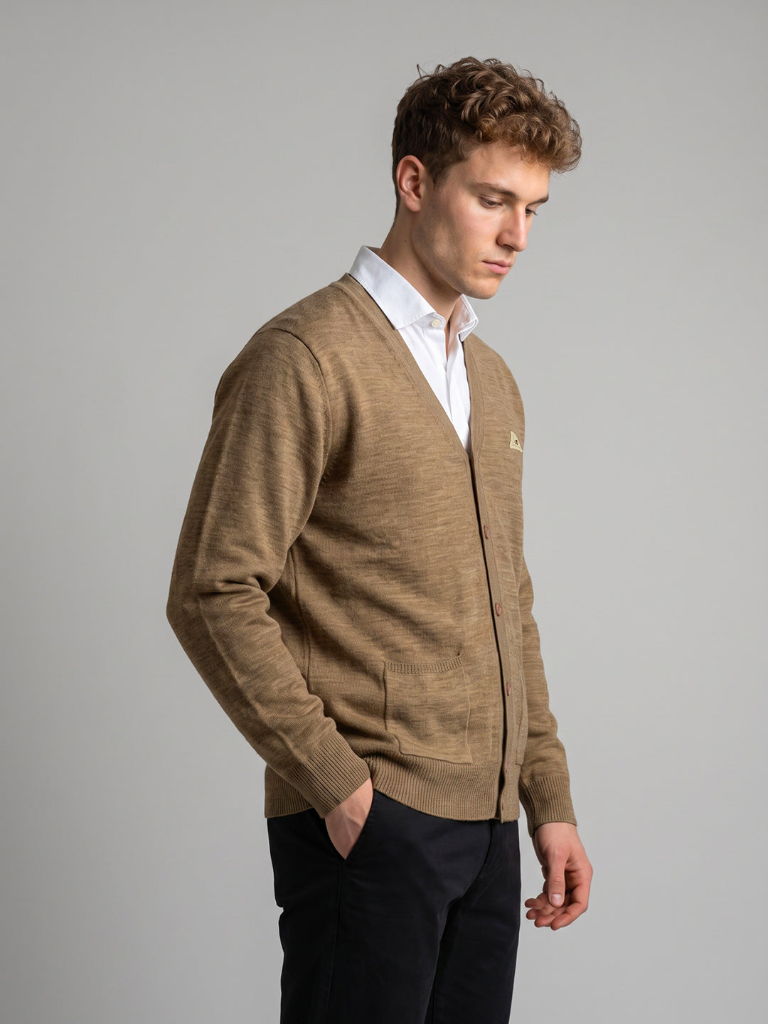 Men Tan Solid V Neck Full Sleeve Cardigan
