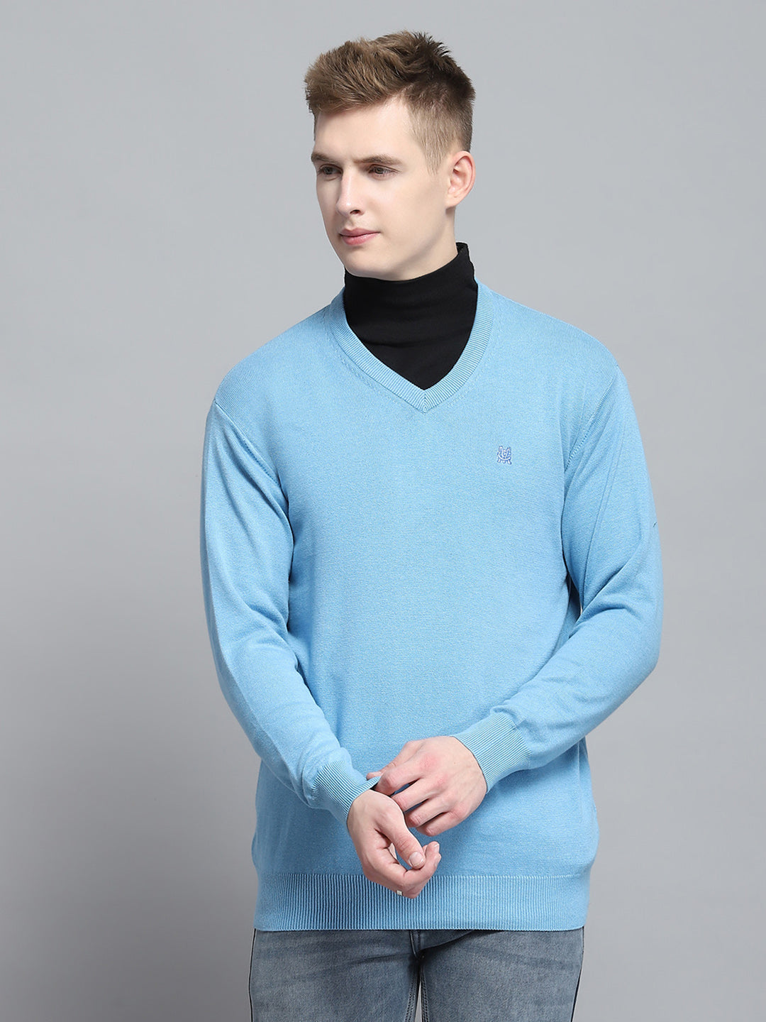 Men Blue Solid V Neck Full Sleeve Pullover
