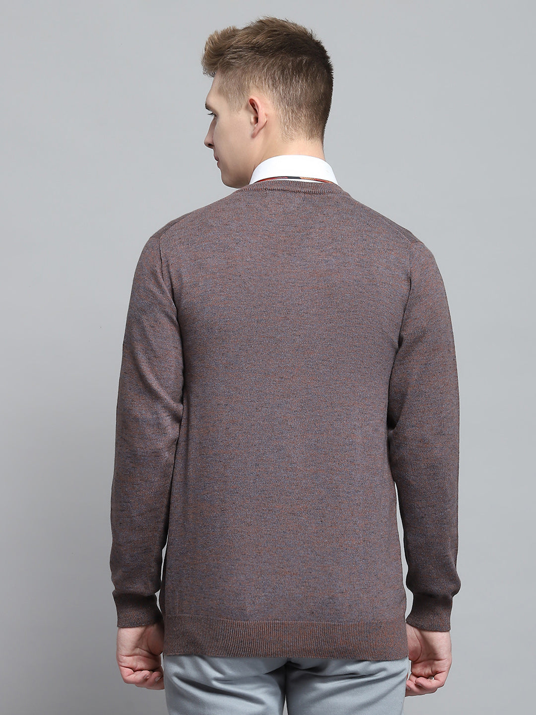 Men Brown Solid V Neck Full Sleeve Pullover