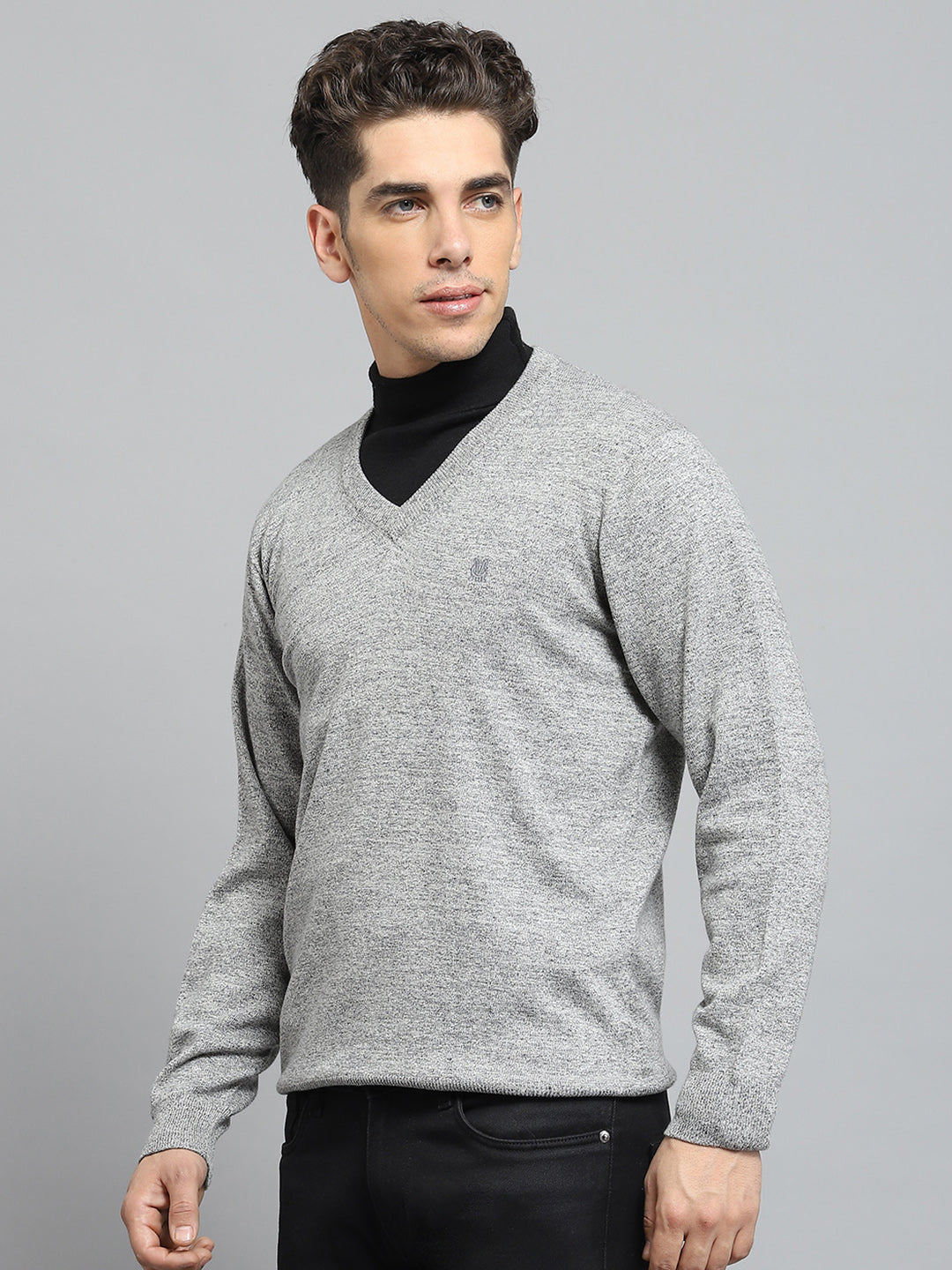 Men Grey Solid V Neck Full Sleeve Pullover