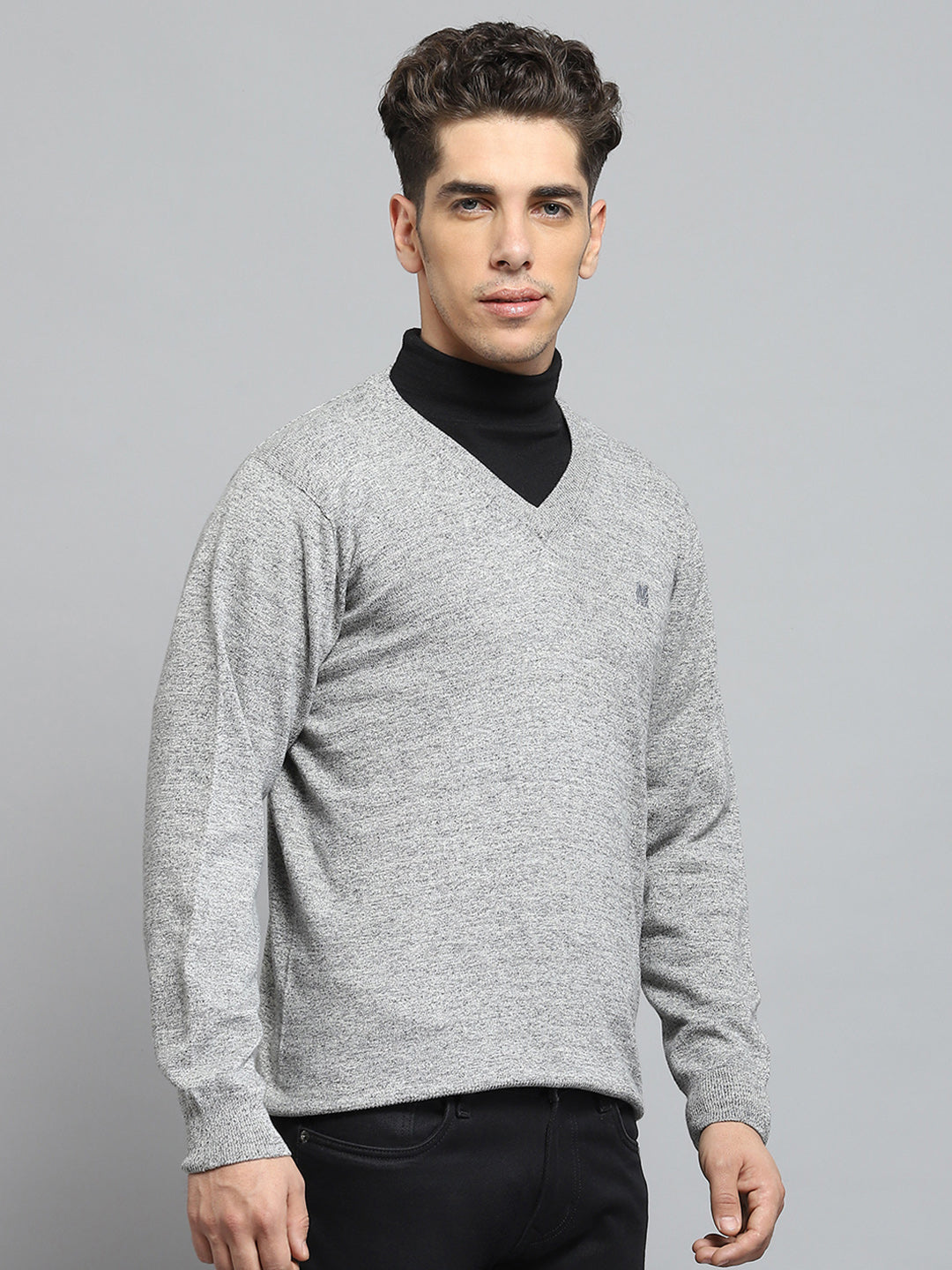 Men Grey Solid V Neck Full Sleeve Pullover