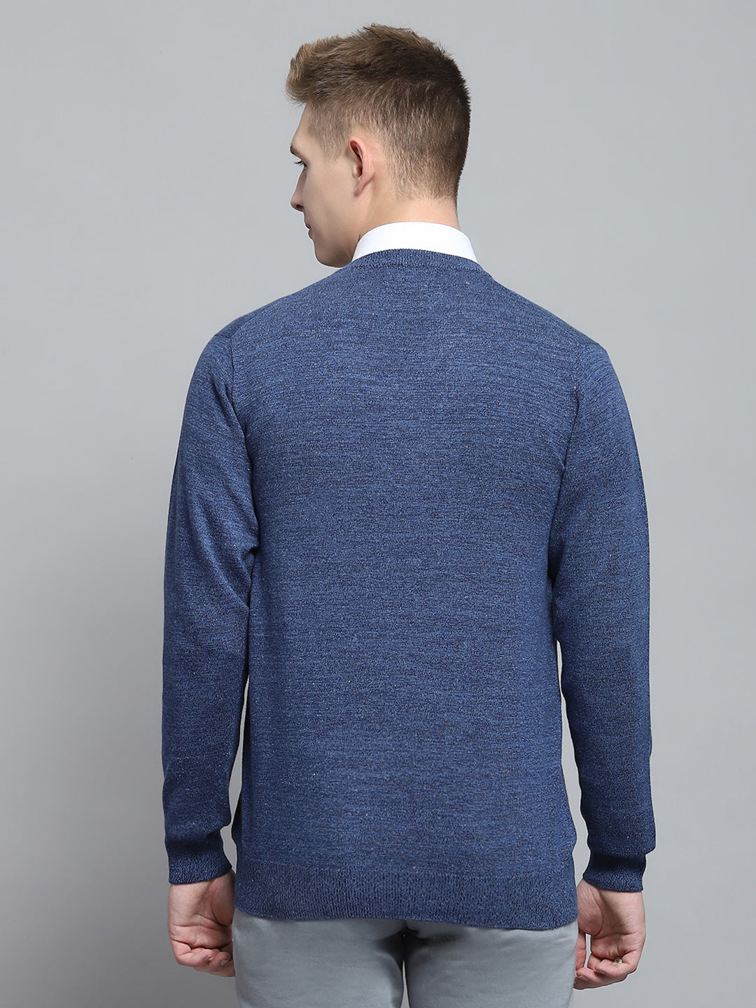 Men Blue Solid V Neck Full Sleeve Pullover