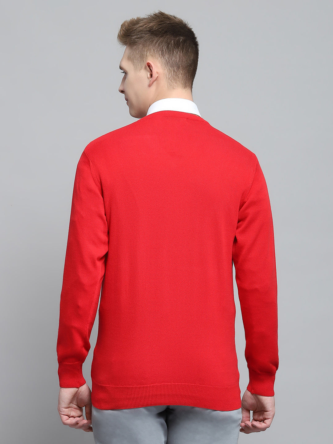 Men Red Solid V Neck Full Sleeve Pullover