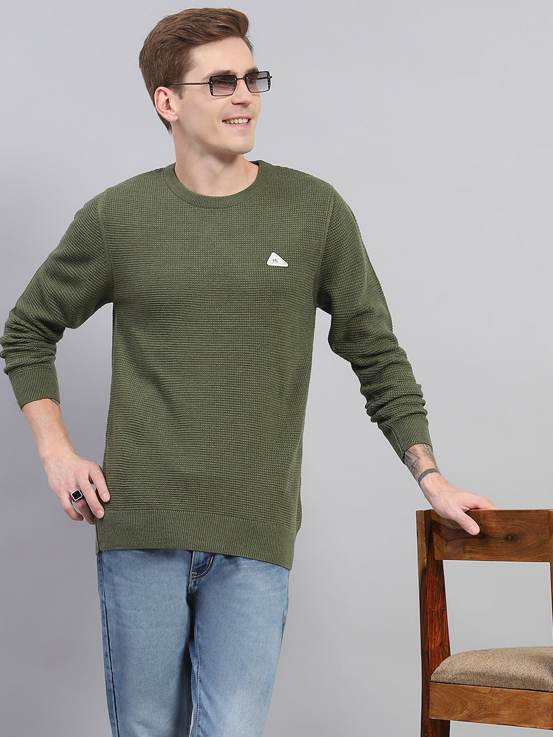 Men Green Solid Round Neck Full Sleeve Pullover