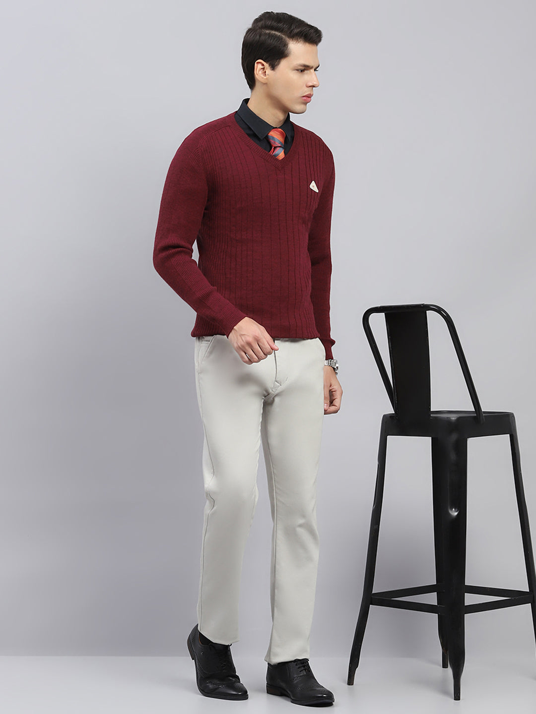 Men Maroon Solid V Neck Full Sleeve Pullover