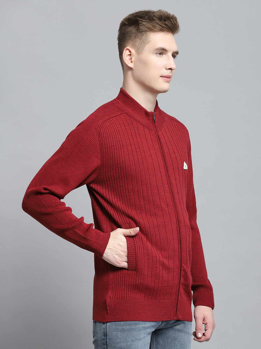 Men Maroon Solid Mock Neck Full Sleeve Pullover