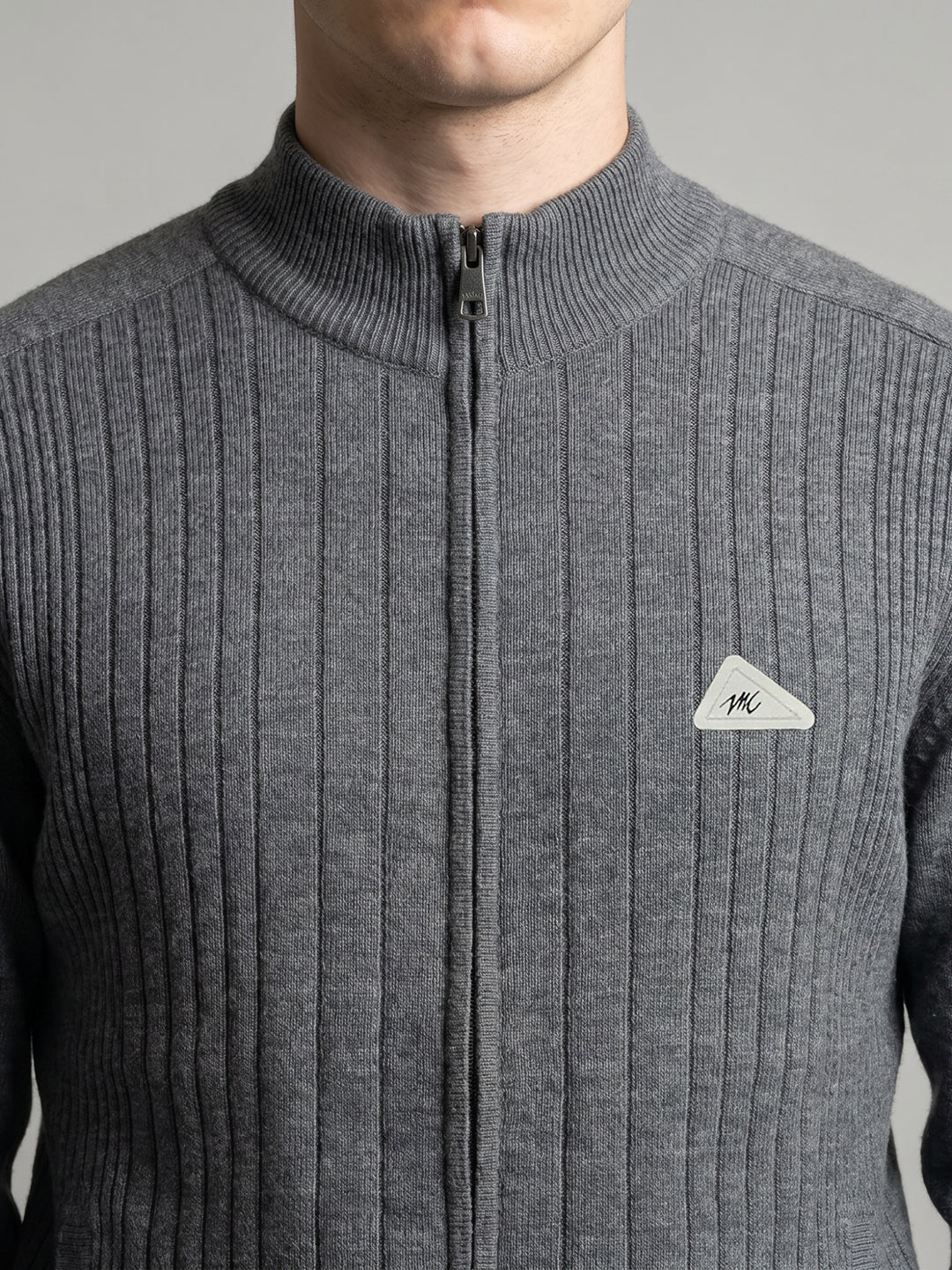 Men Grey Solid Turtle Neck Full Sleeve Pullover