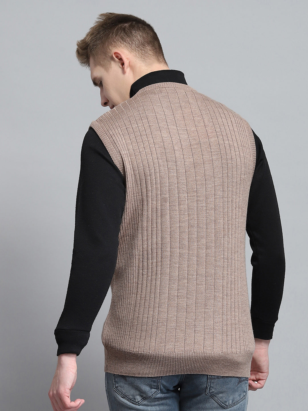 Men Beige Solid V Neck Sleeveless Sweater