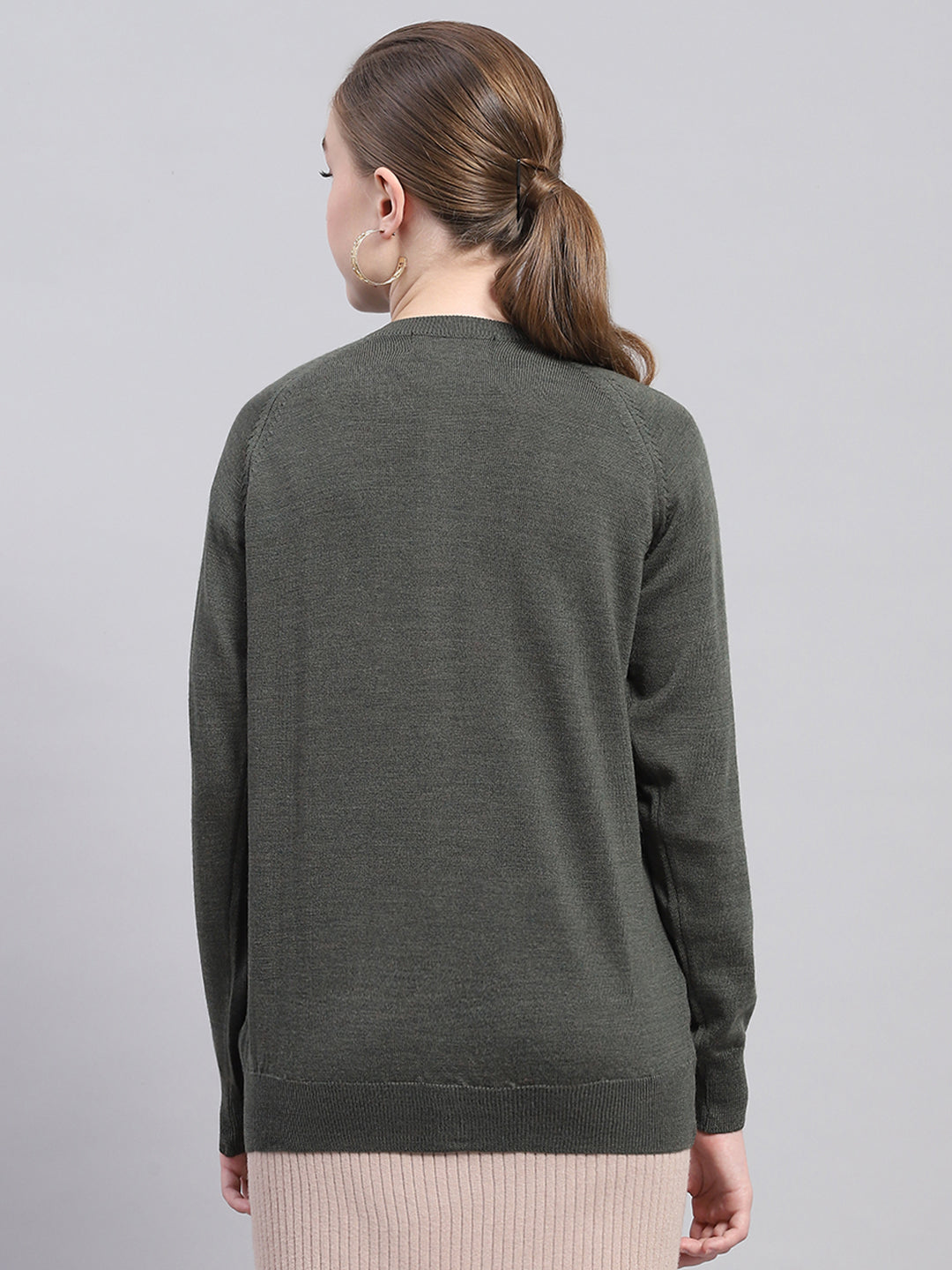 Women Olive Solid Round Neck Full Sleeve Cardigan