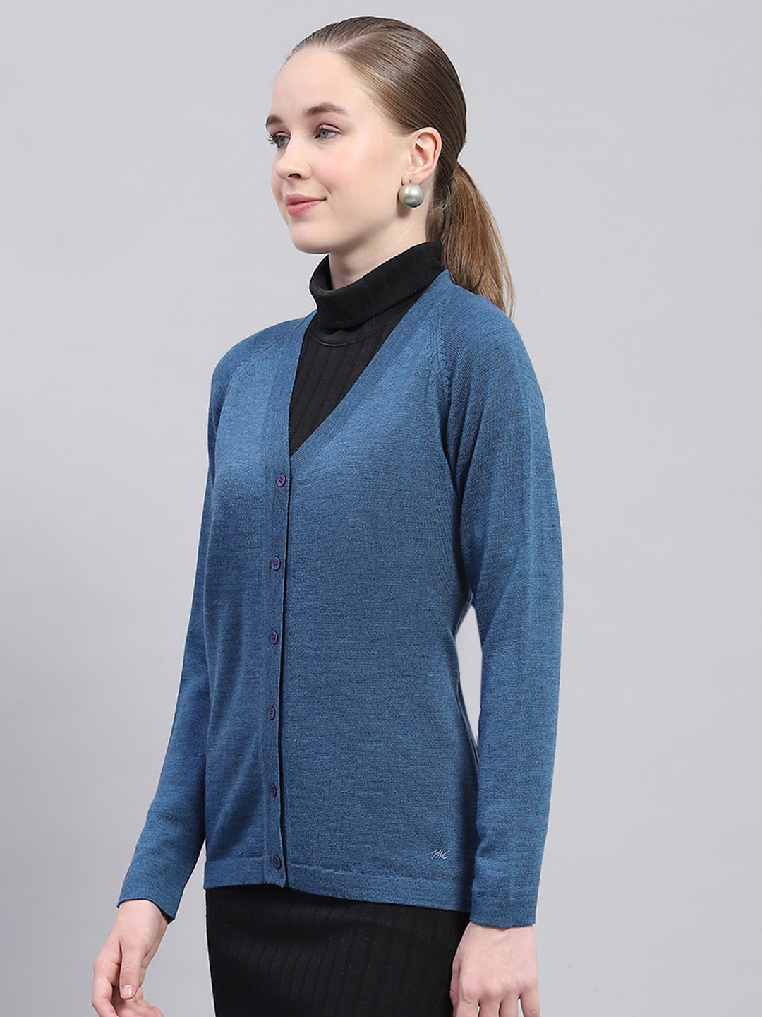Women Blue Solid V Neck Full Sleeve Cardigan