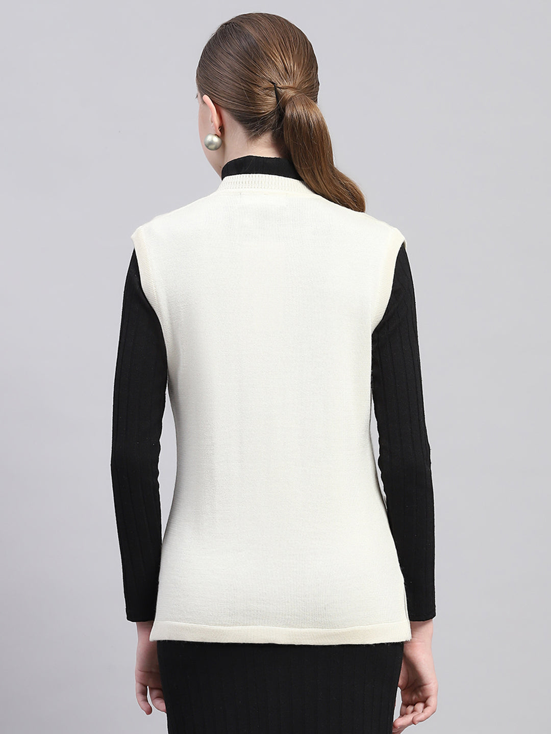 Buy Women Off White Solid V Neck Sleeveless Cardigan Online in