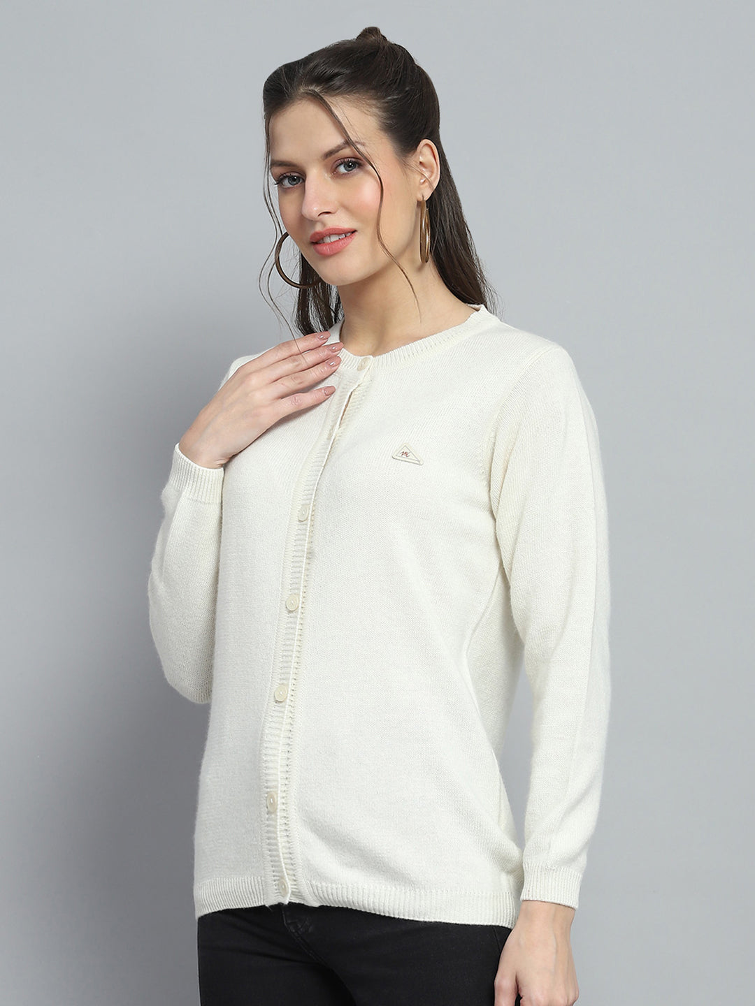 Women Off White Solid Round Neck Full Sleeve Cardigan