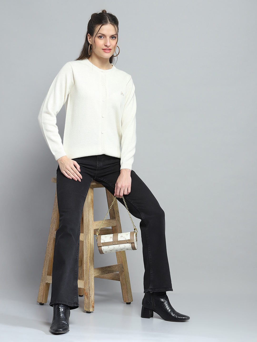 Women Off White Solid Round Neck Full Sleeve Cardigan
