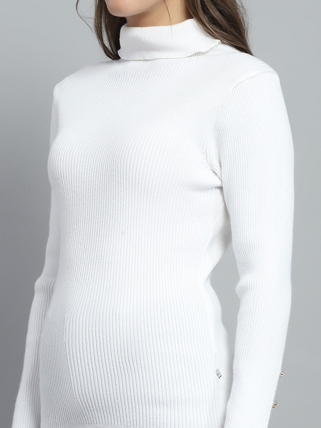 Women White Solid High Neck Full Sleeve Sceavy