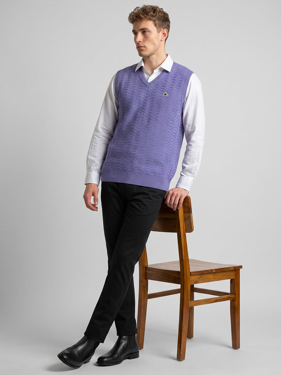Men Purple Self Design V Neck Sleeveless Sweater