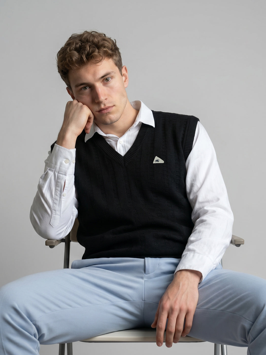 Men Black Self Design V Neck Sleeveless Cardigan