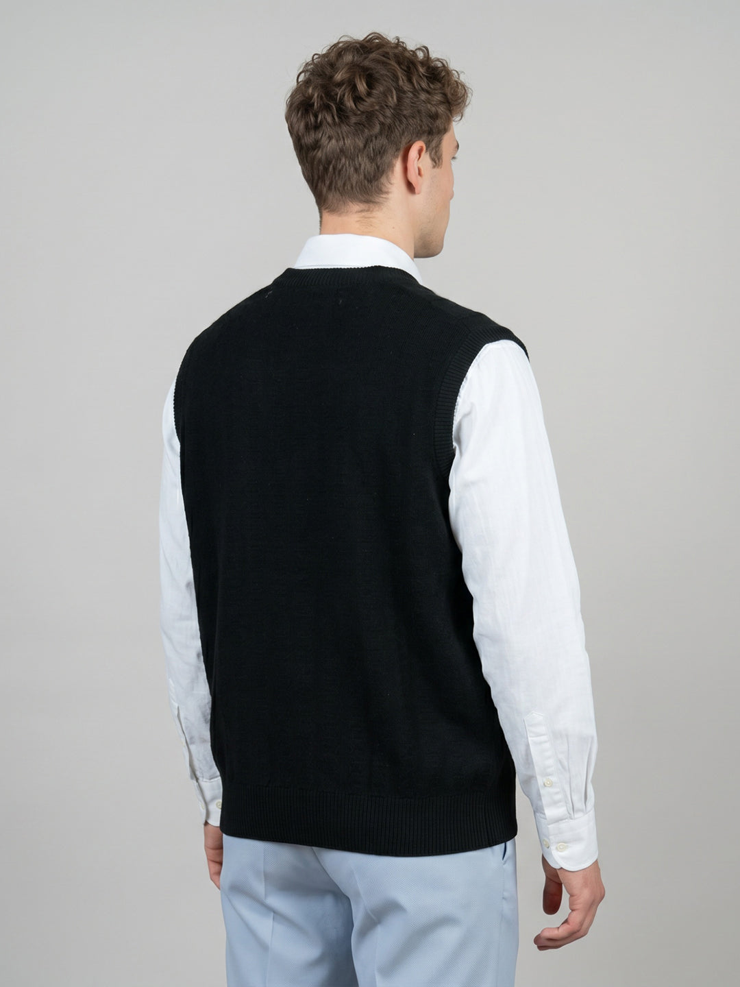 Men Black Self Design V Neck Sleeveless Cardigan