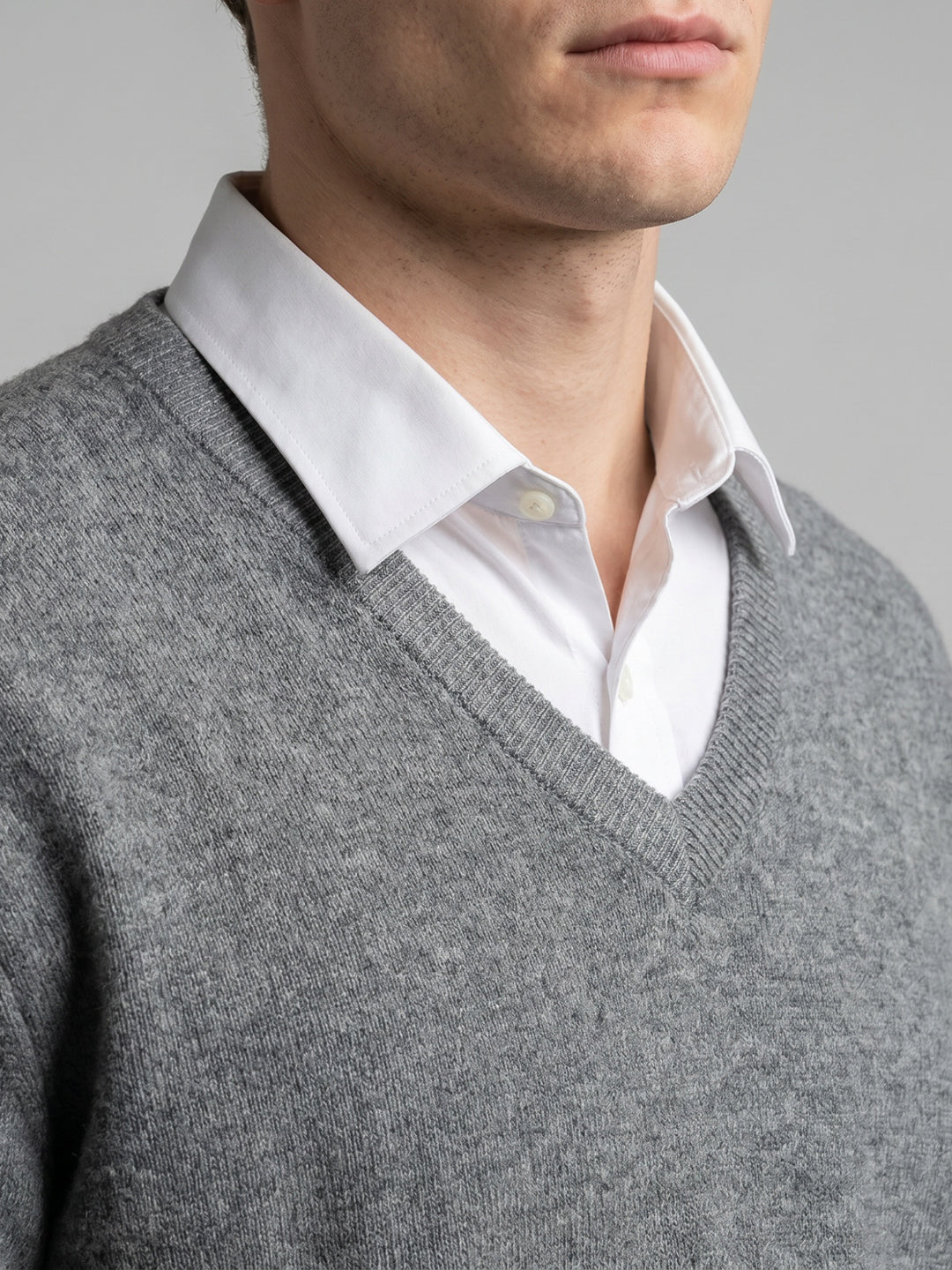 Men Grey Self Design V Neck Full Sleeve Pullover