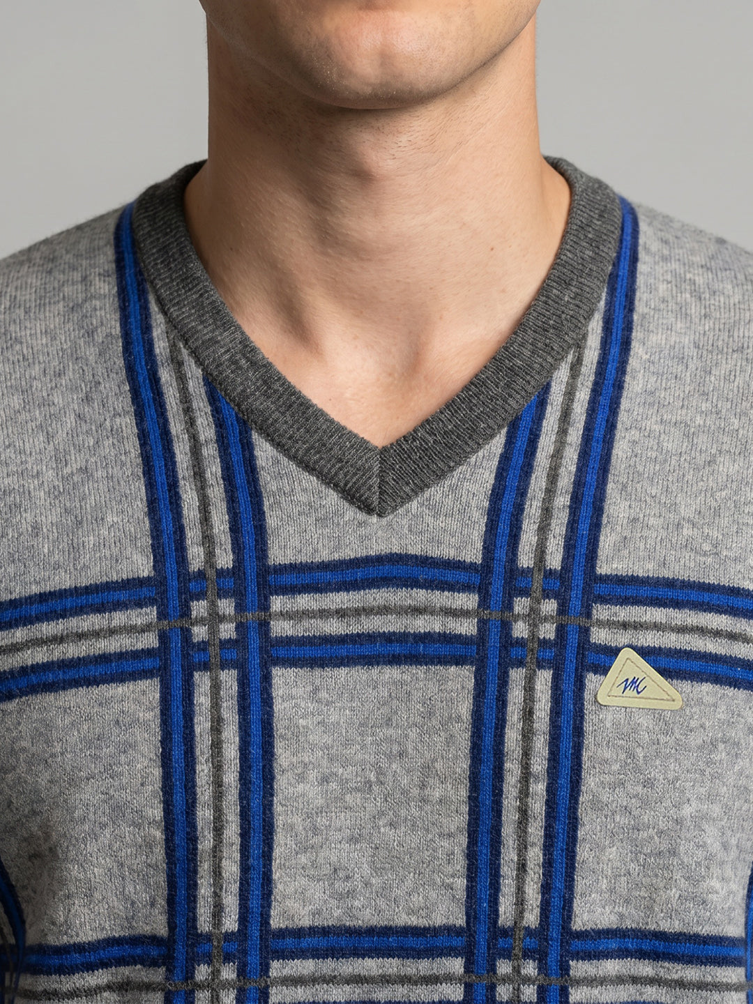 Men Grey Check V Neck Full Sleeve Pullover