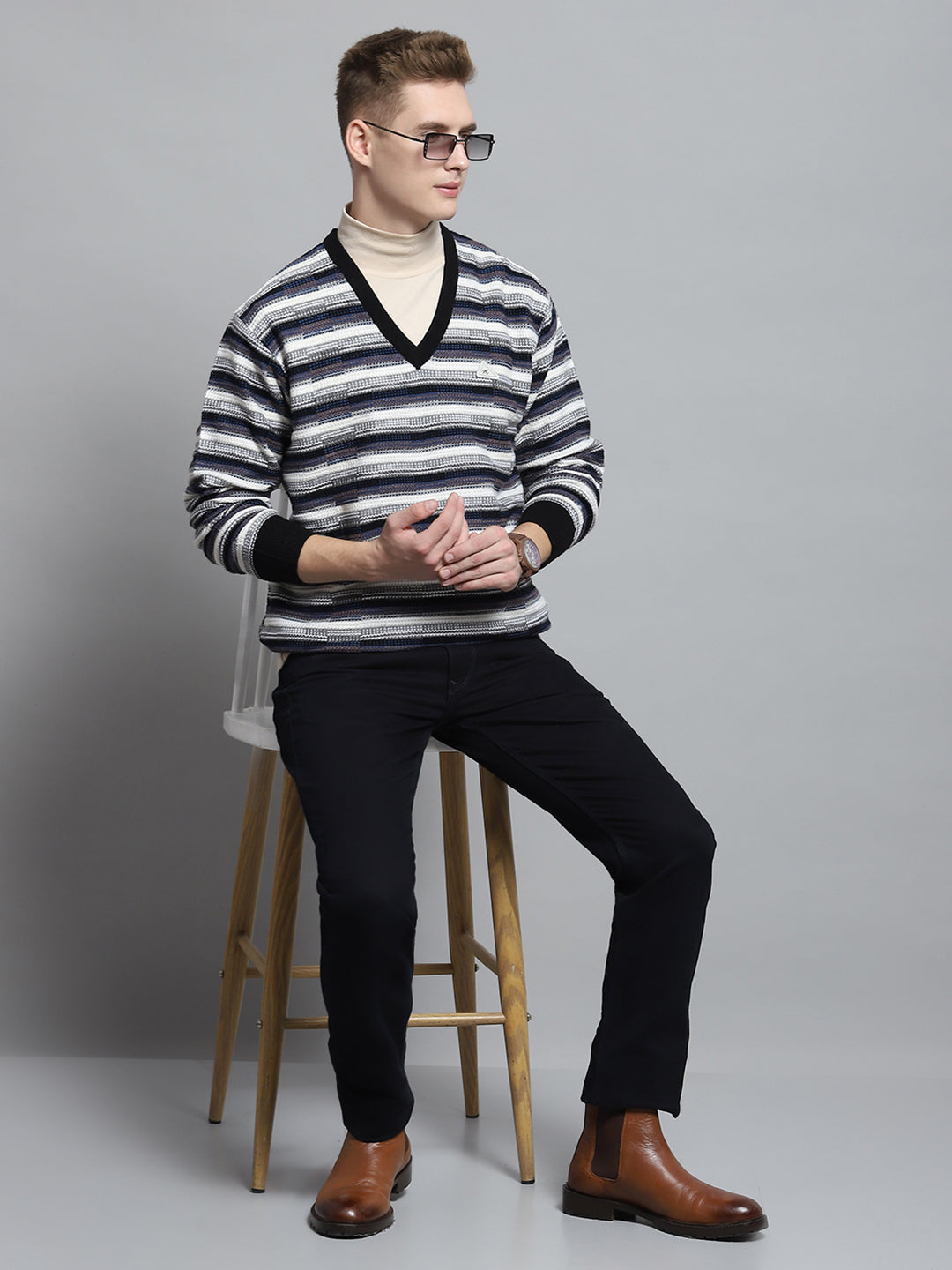 Men Black Self Design V Neck Full Sleeve Pullover