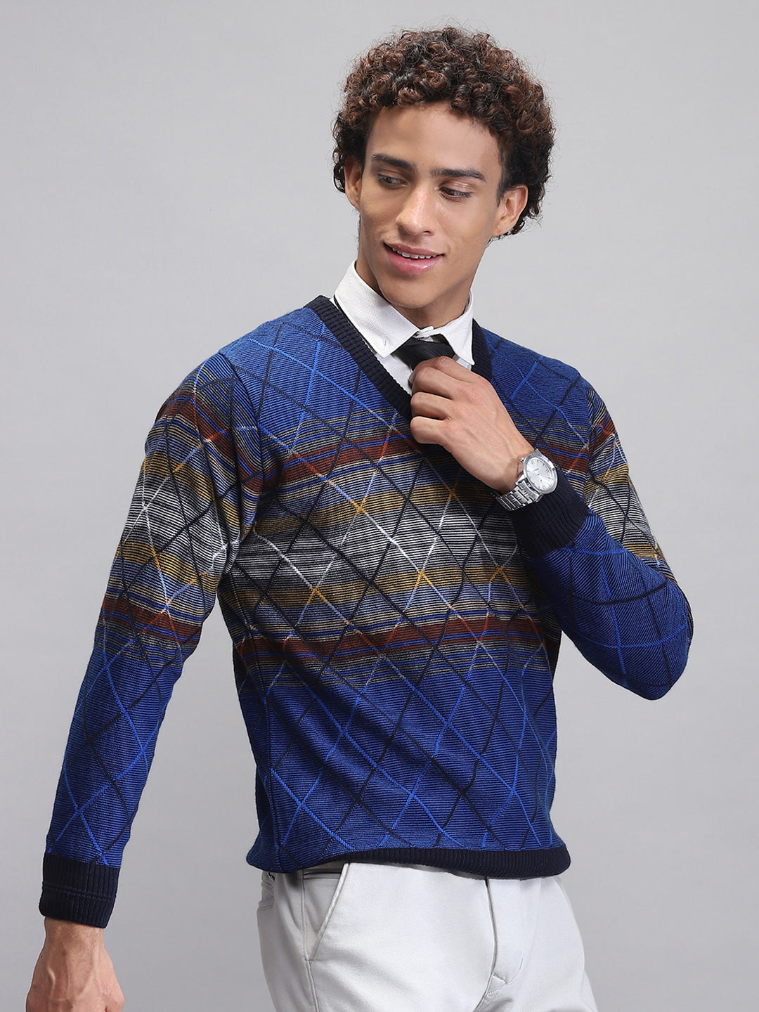 Men Blue Printed V Neck Full Sleeve Pullover