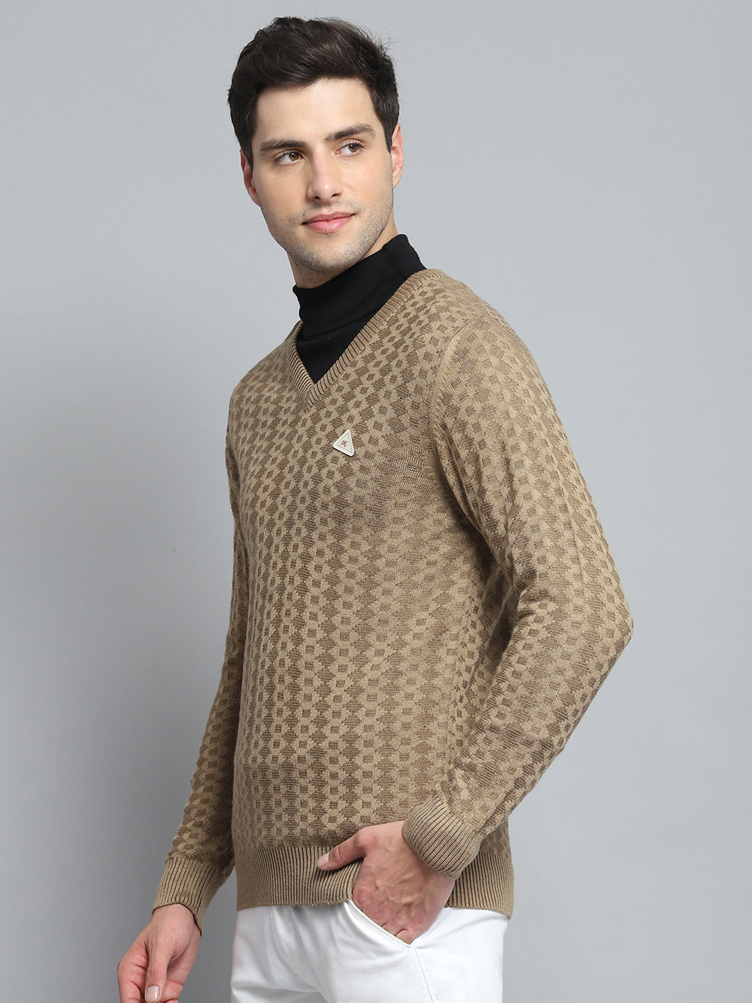 Men Brown Self Design V Neck Full Sleeve Pullover