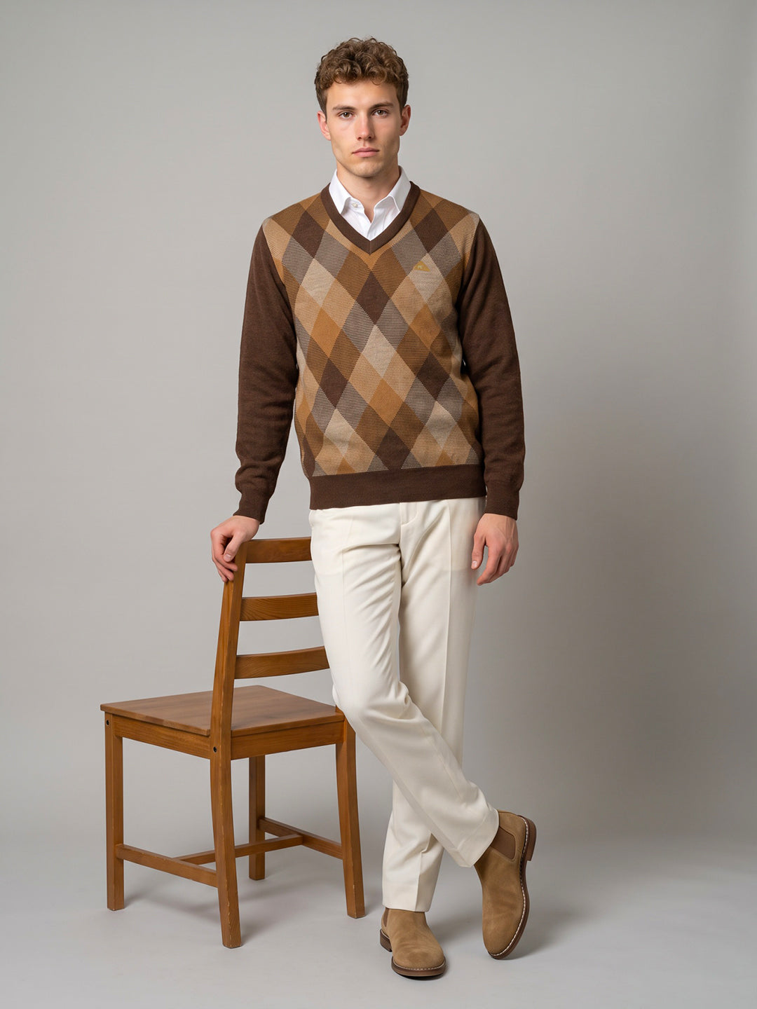 Men Brown Argyle Pattern V Neck Full Sleeve Pullover