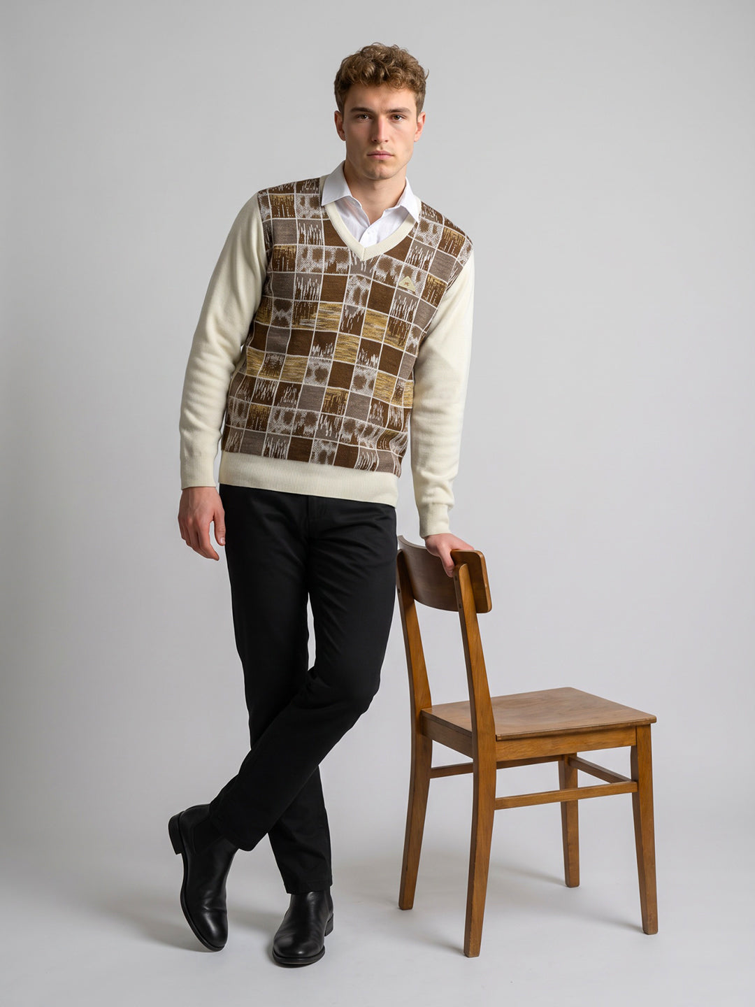 Men White Check V Neck Full Sleeve Pullover