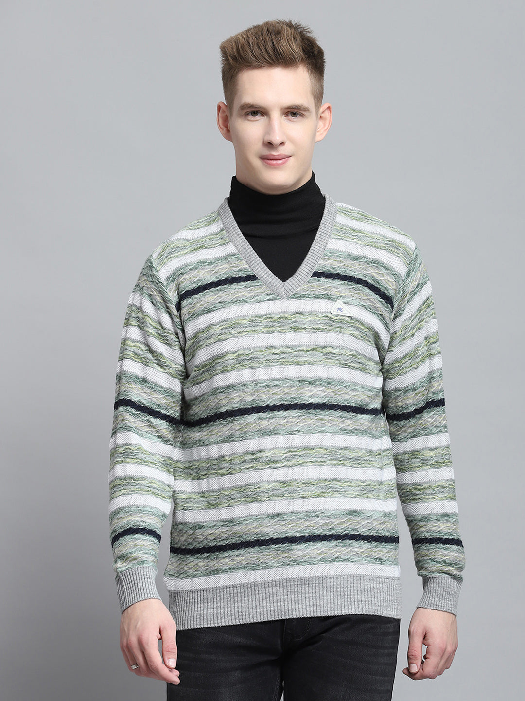 Men Grey Self Design V Neck Full Sleeve Pullover