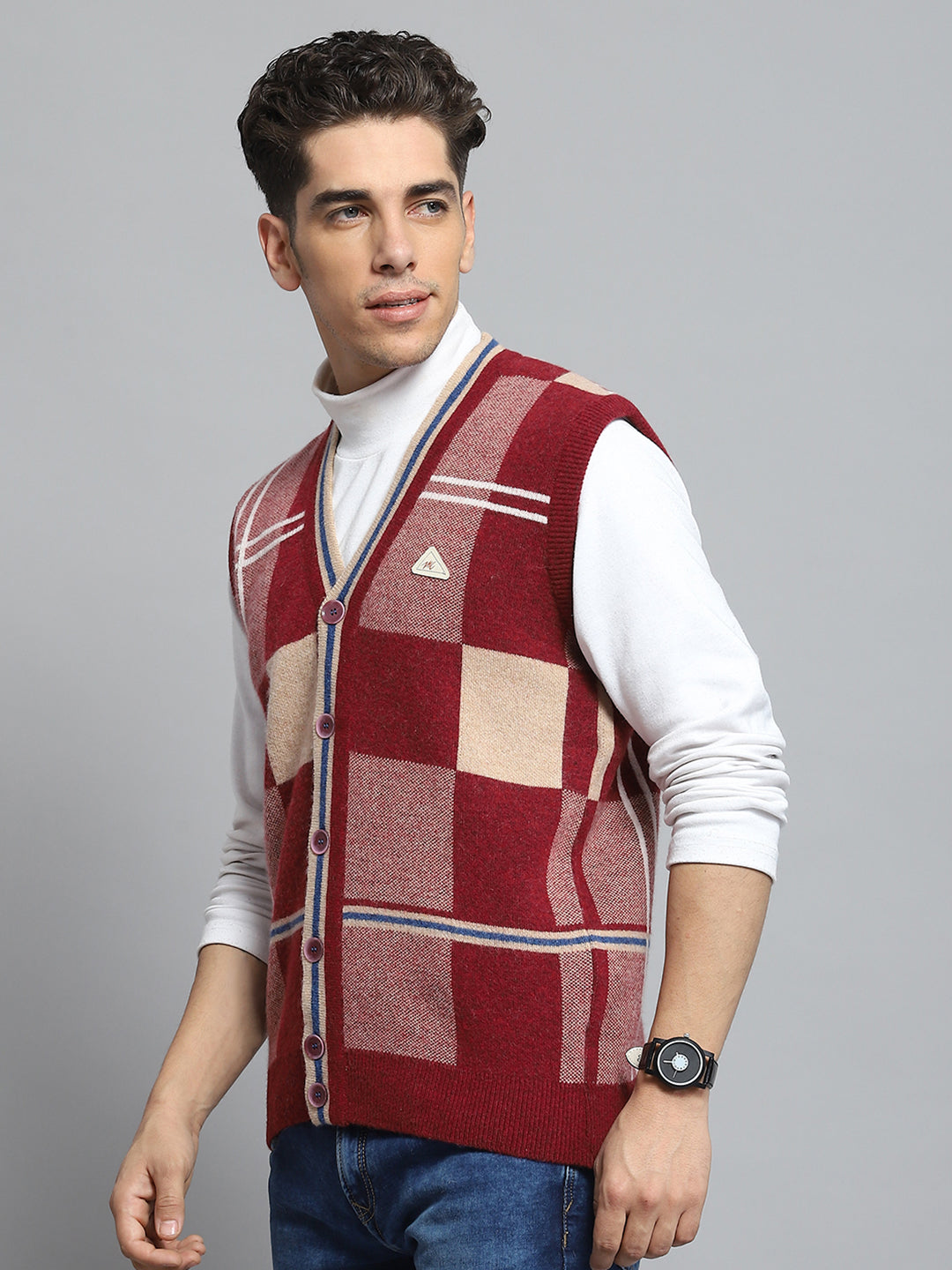 Men Maroon Self Design V Neck Sleeveless Cardigan