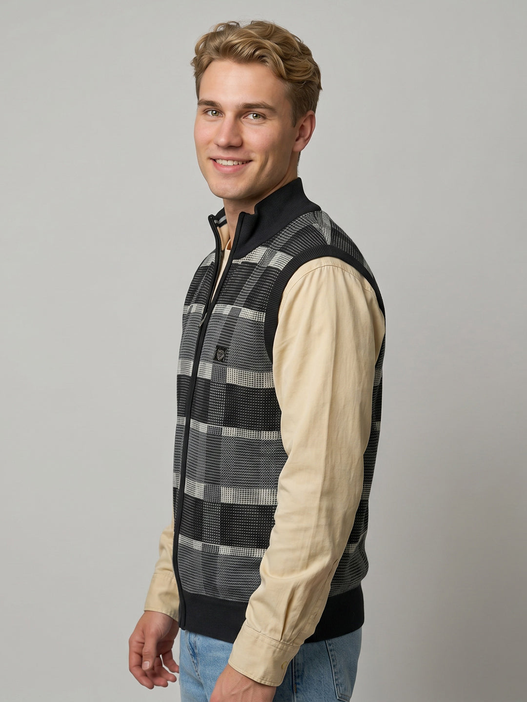 Men Maroon Jacquard Turtle Neck Sleeveless Cardigan