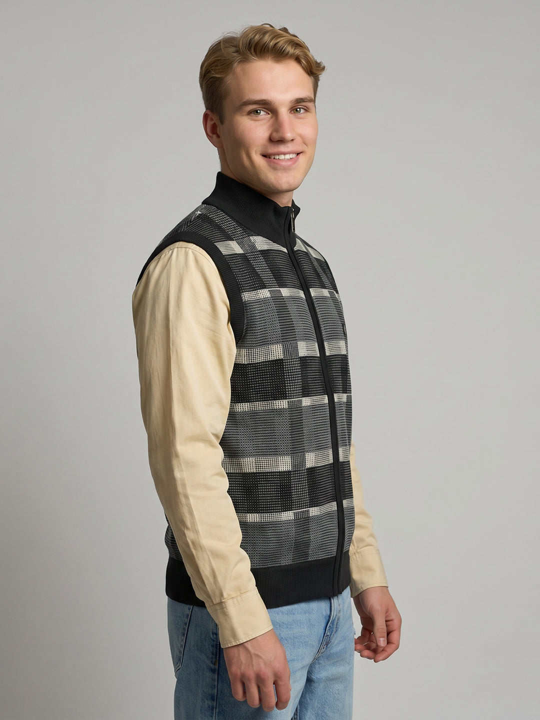 Men Maroon Jacquard Turtle Neck Sleeveless Cardigan