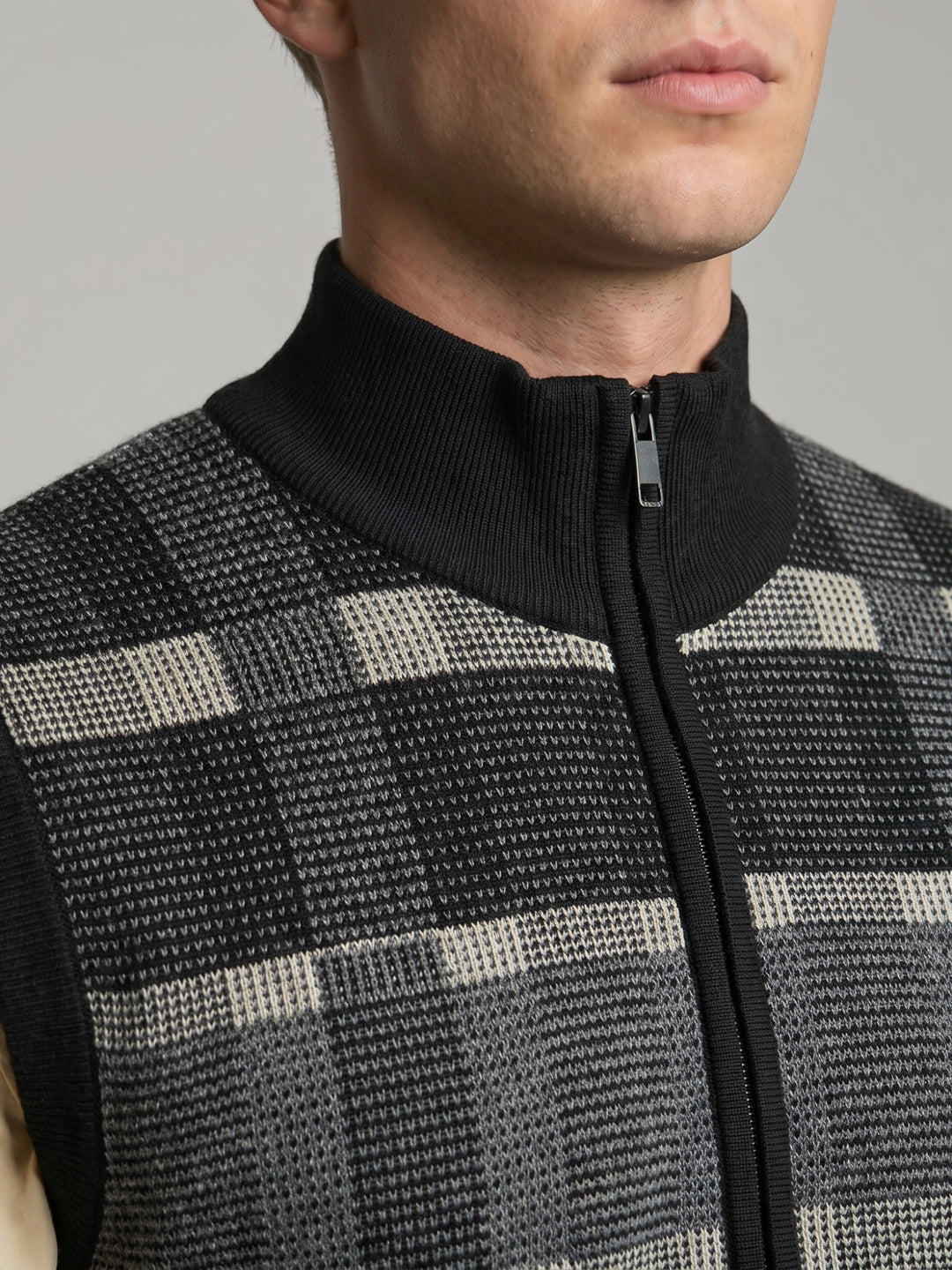 Men Maroon Jacquard Turtle Neck Sleeveless Cardigan