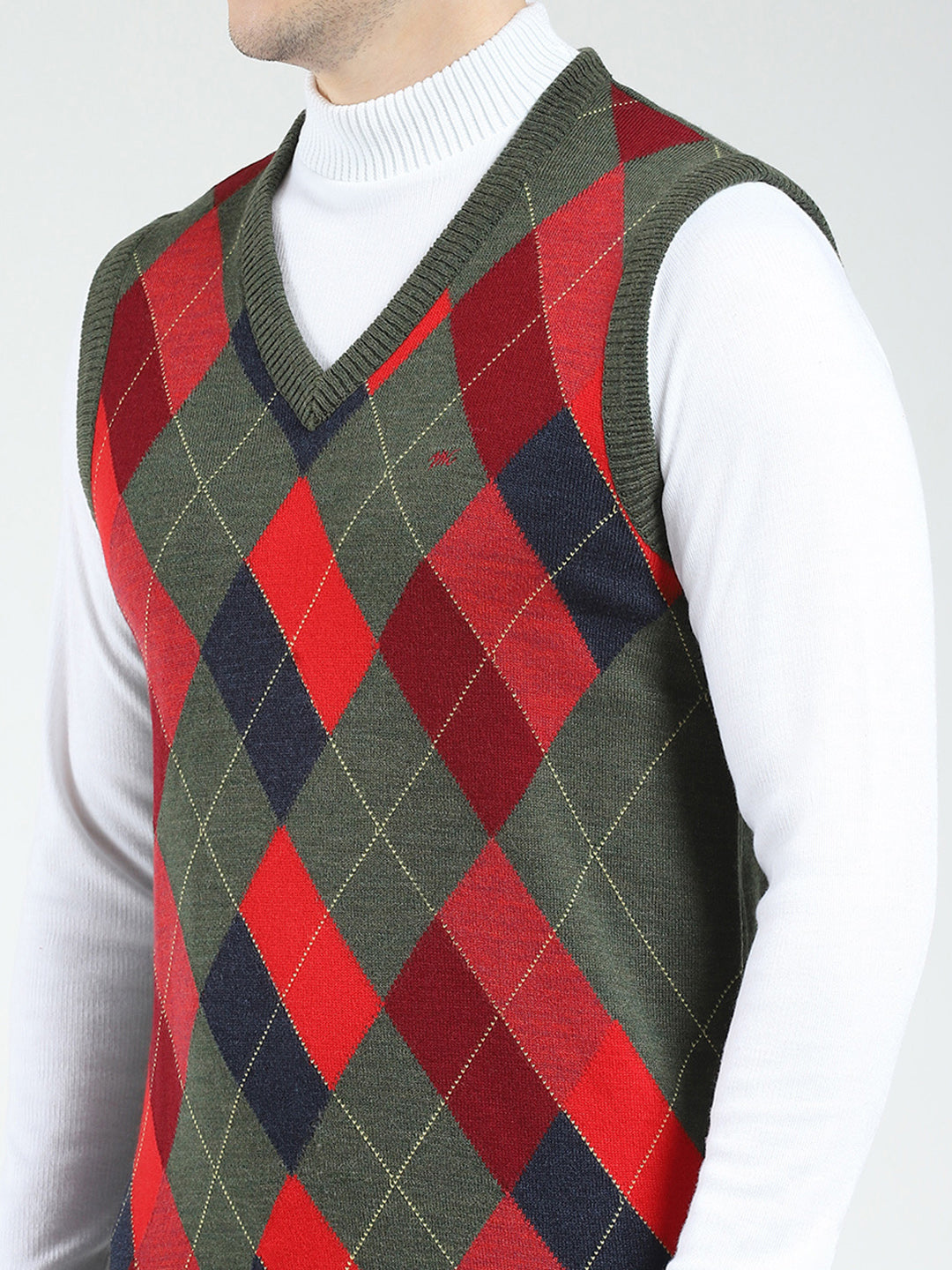 Men Green Printed V Neck Sleeveless Sweater