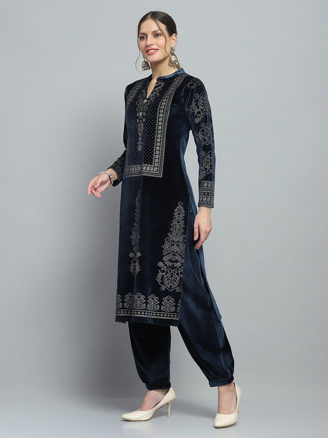 Women Navy Blue Self Design Round Neck Full Sleeve Kurti Set for Winter