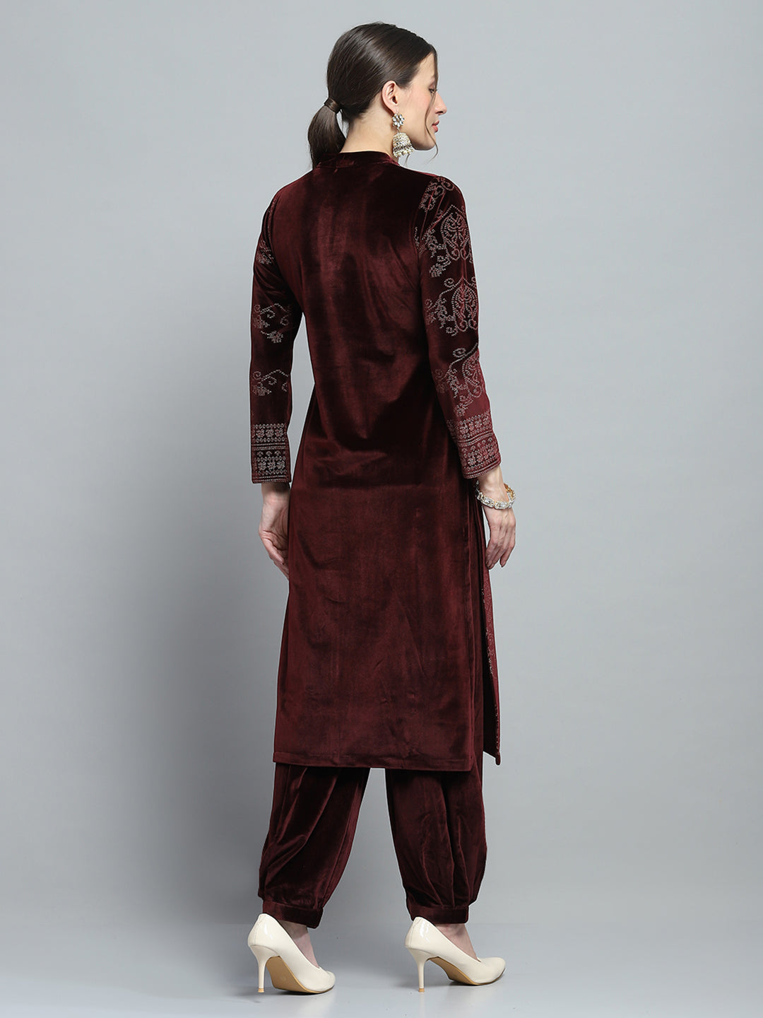 Women Maroon Self Design Round Neck Full Sleeve Kurti Set for Winter