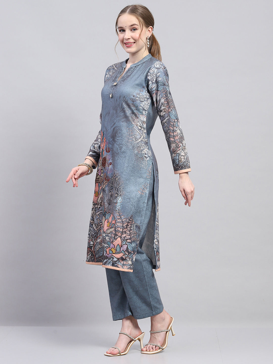 Women Grey Self Design Round Neck Full Sleeve Kurtis Set for Winter