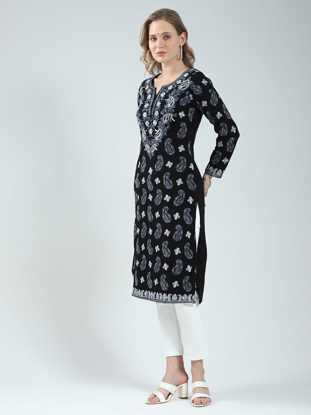 Women Black Printed V Neck Full Sleeve Winter Kurti