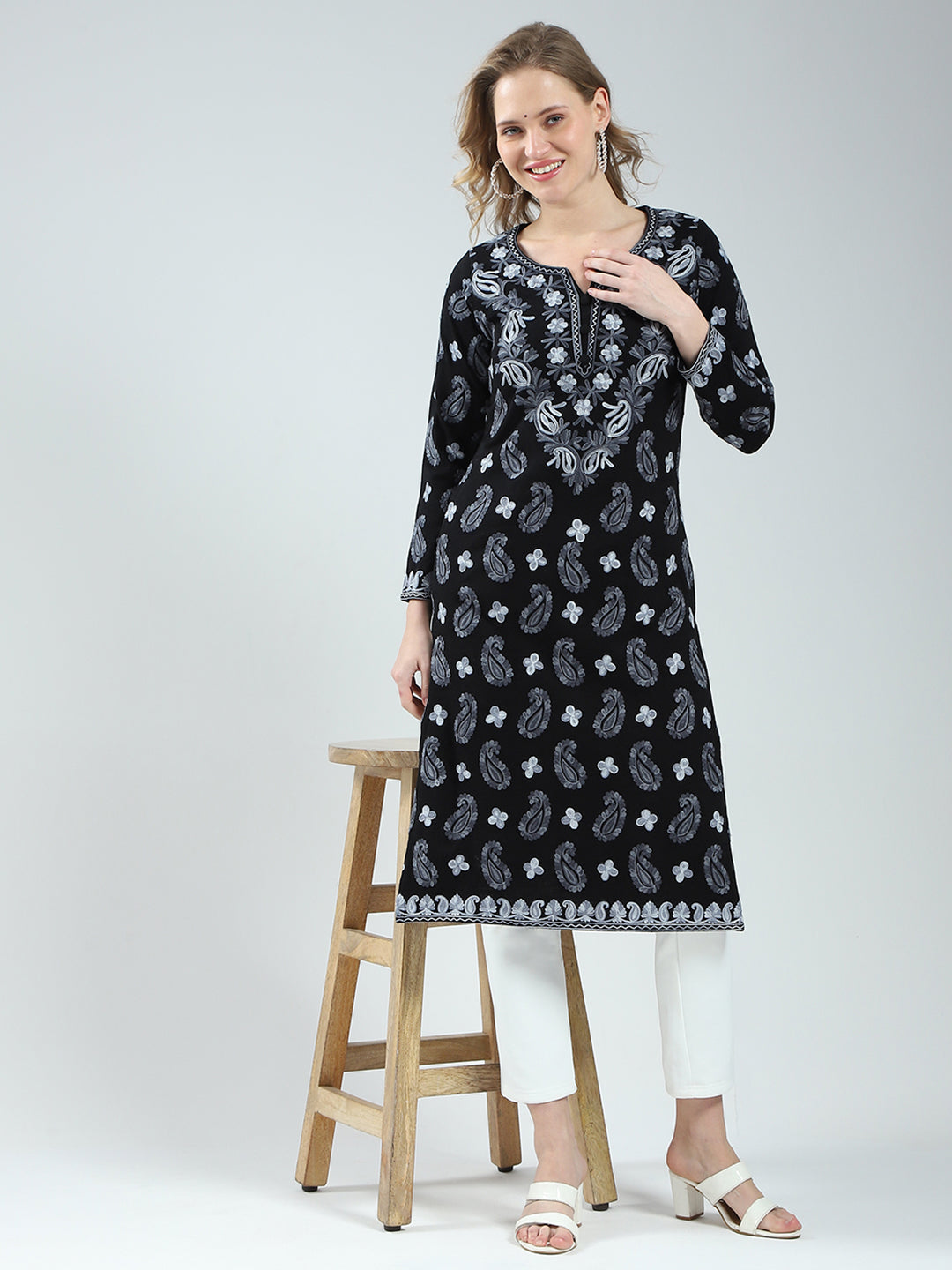 Women Black Printed V Neck Full Sleeve Winter Kurti