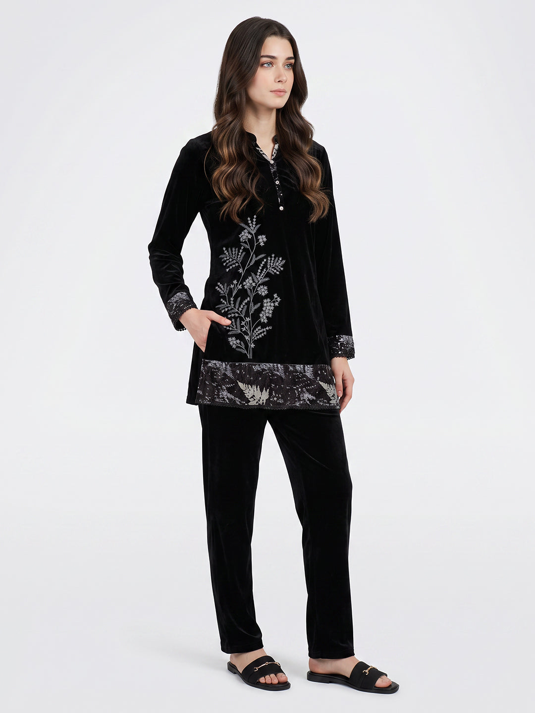Women Black Designer V Neck Full Sleeve Kurtis Set for Winter