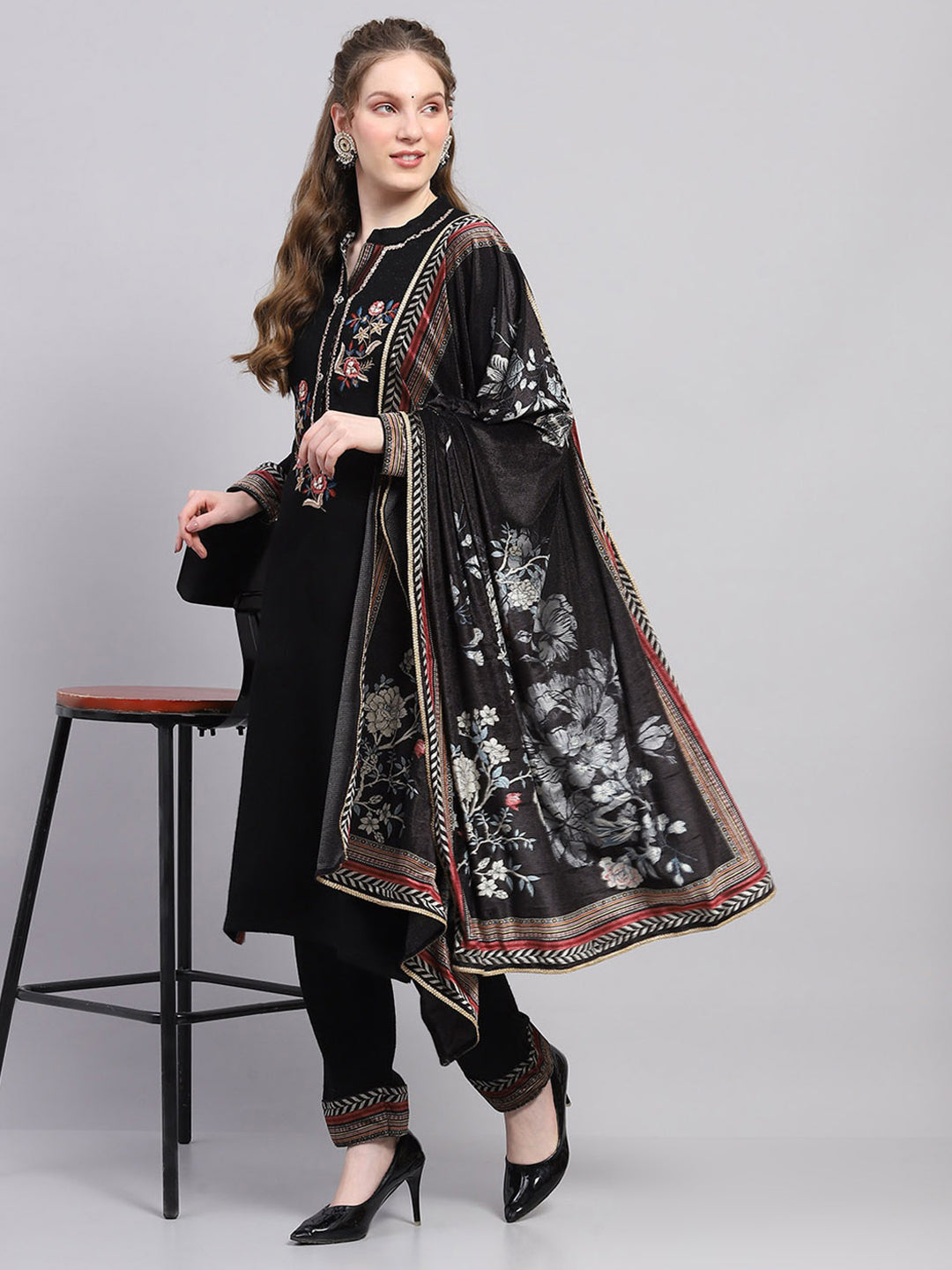 Women Black Designer Round Neck Full Sleeve 3 Pc Kurtis Set for Winter