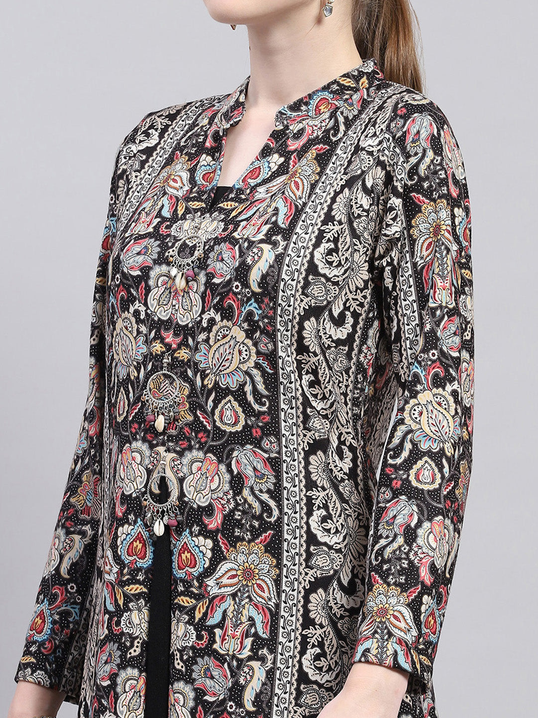 Women Black Designer V Neck Full Sleeve Kurtis Set for Winter